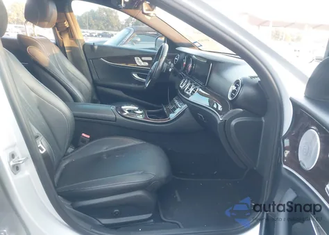 2019 Mercedes-Benz E 300 from USA, damaged, VIN WDDZF4JB3KA674174